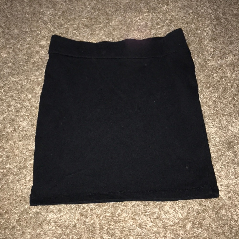 Stretchy FOREVER 21 mini skirt size small